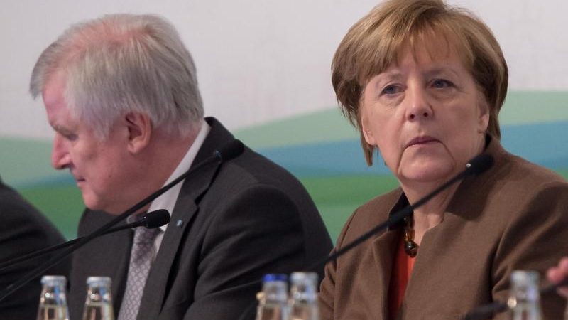 Flüchtlinge-Obergrenze in Österreich: Merkel-Kritiker sehen Kanzlerin unter Zugzwang