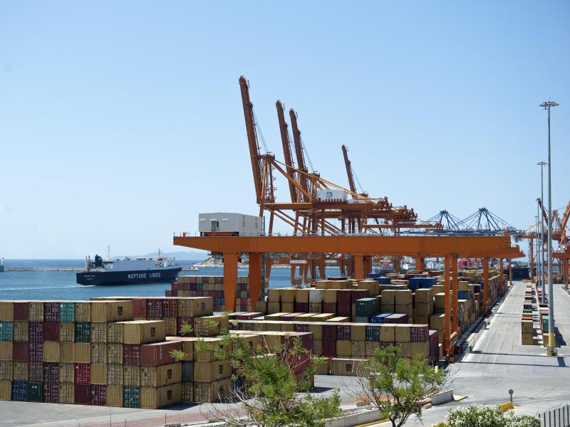 Hafen von Piräus geht an chinesischen Reederei-Konzern