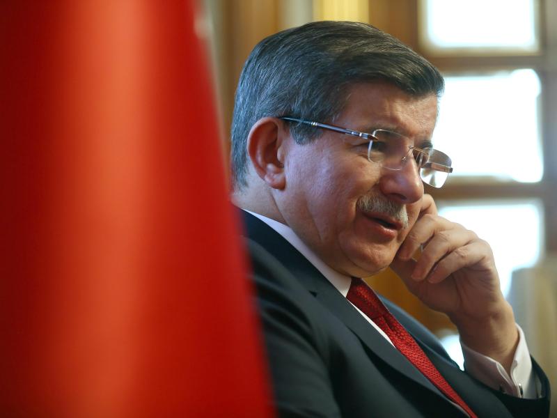 Türkischer Ministerpräsident in Berlin: „Darum brauchen wir über 3 Mrd. Euro für Flüchtlinge“