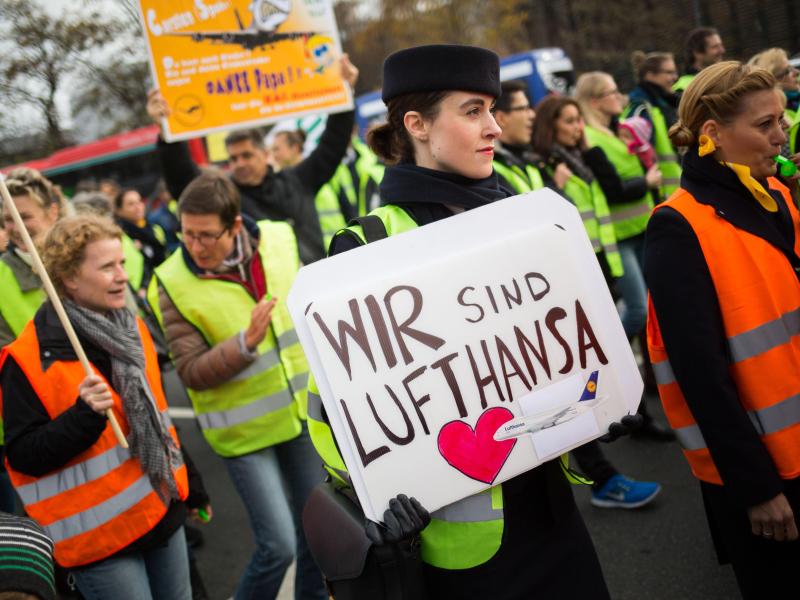 Lufthansa und Flugbegleiter einig über Renten und Gehälter