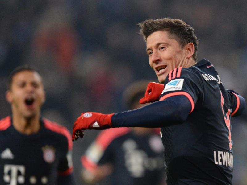 Effektive Bayern eröffnen Guardiola-Abschiedstour mit Sieg