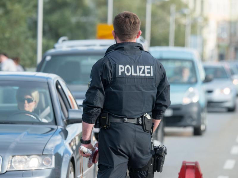 Illegale Migration und Straftäter: Kontrollen an Grenze zu Österreich werden verlängert