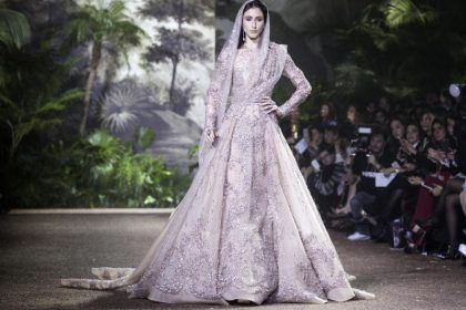 Pariser Couture zwischen Armani und Vauthier + Fotogalerie