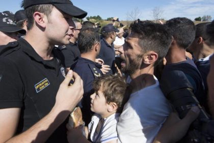 Human Rights Watch: Türkische Grenzsoldaten schießen auf Flüchtlinge aus Syrien