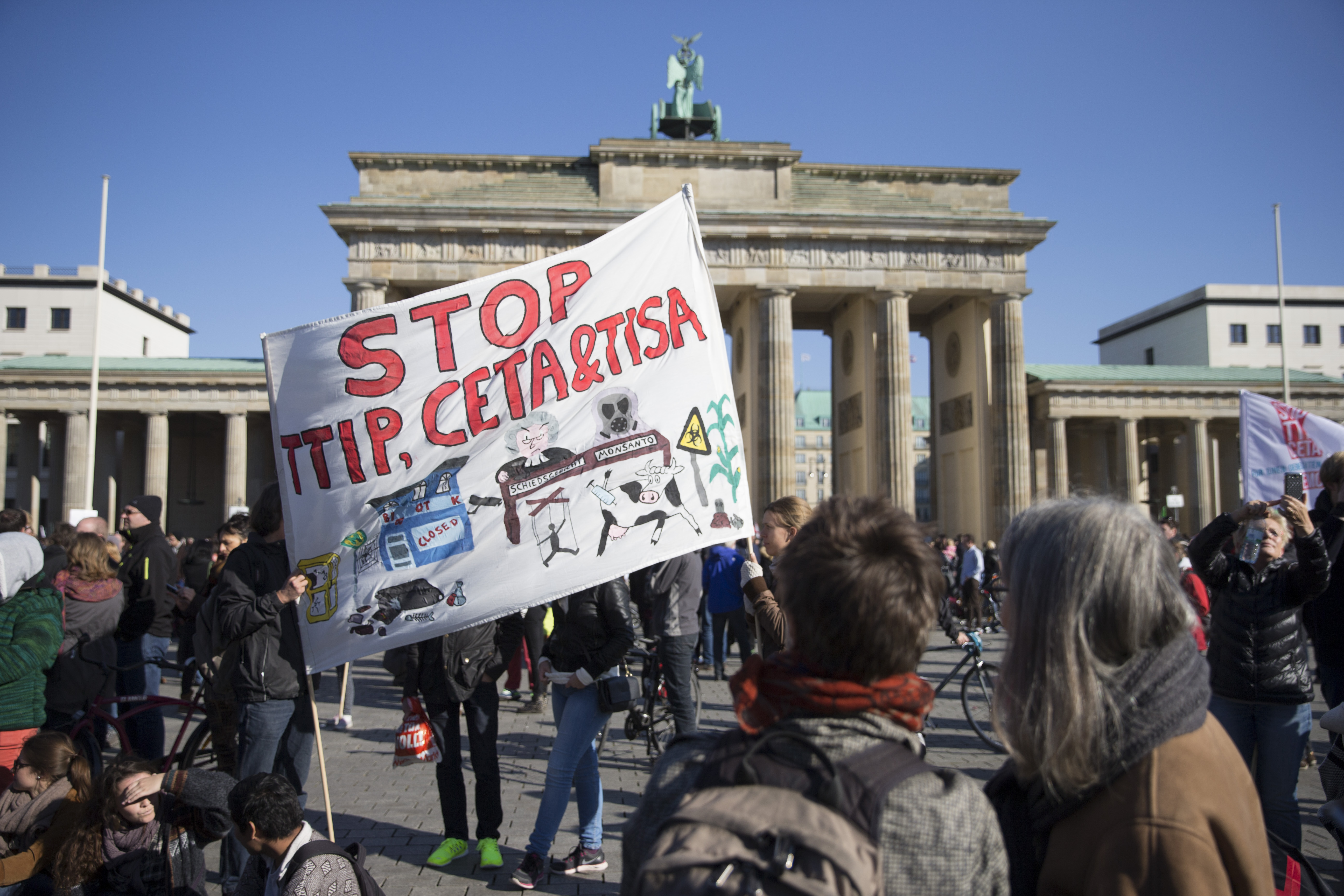 Die EU wird weiter über TTIP verhandeln – Juncker lobt CETA