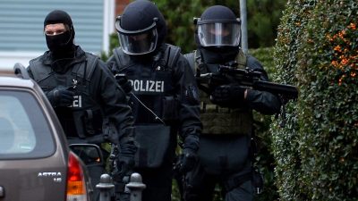 Umfassendes Waffenarsenal in Zimmer von getötetem 28-Jährigen