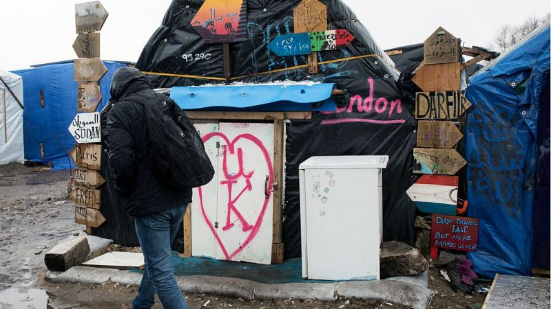 Abriss des Flüchtlingslagers hat begonnen: Hunderte Flüchtlinge von Calais könnten nach Deutschland zurückkehren