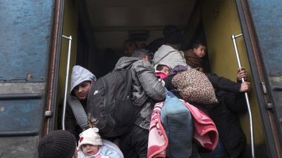 Erstmals Flüchtlinge auf der Balkanroute zurückgeschickt