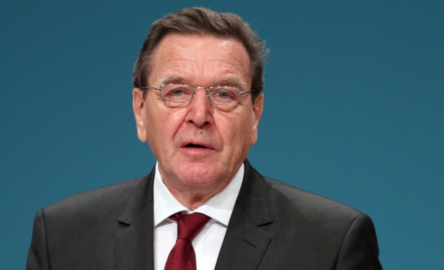 SPD-Führung greift Schröder-Vorstoß für Flüchtlingsagenda auf