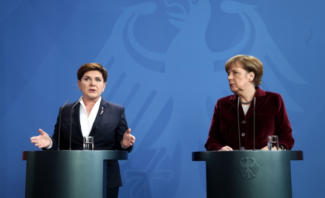 Merkel ohne öffentliche Kritik an Polen