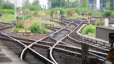 NRW-Verkehrsminister will Bahnsicherheitstechnik häufiger überprüfen