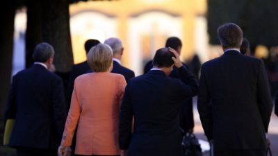 Merkel telefoniert mit Obama, Cameron und Hollande über Syrien