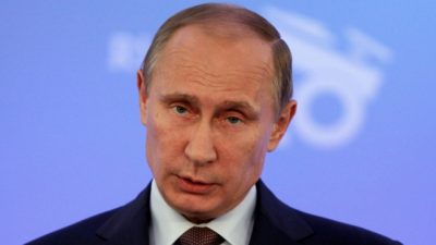 Britischer Verteidigungsminister: Putin soll Friedenswillen zeigen