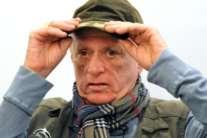 Japan schiebt prominenten Gegner der Delfin-Jagd ab