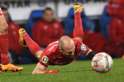 Wirbel um Robbens Sturz – Sammer rüffelt Verbeek