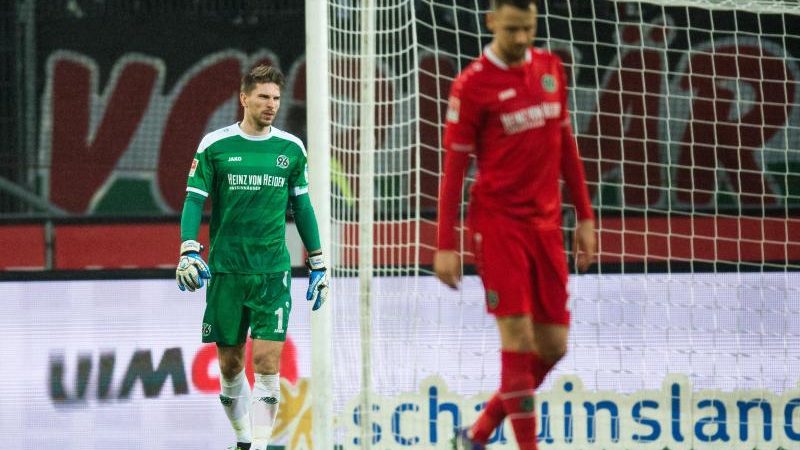 Hannover taumelt Abstieg entgegen – 0:1 gegen Augsburg