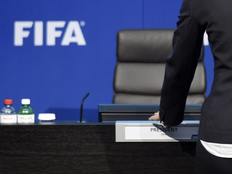 Wie sieht das Programm der FIFA-Kandidaten aus?