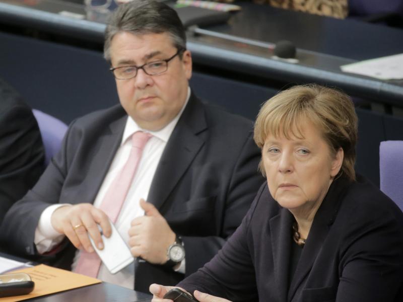Gabriel fordert Sozialpaket für Deutsche – Merkel blockt ab