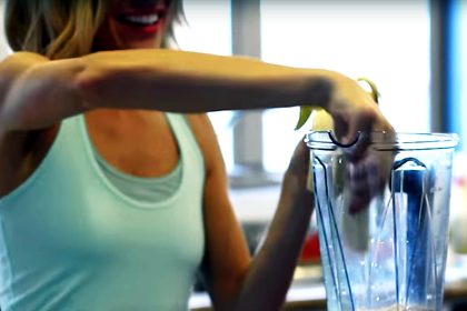 Schnell zubereitet und macht Laune: Dieser leckere Winter-Smoothie