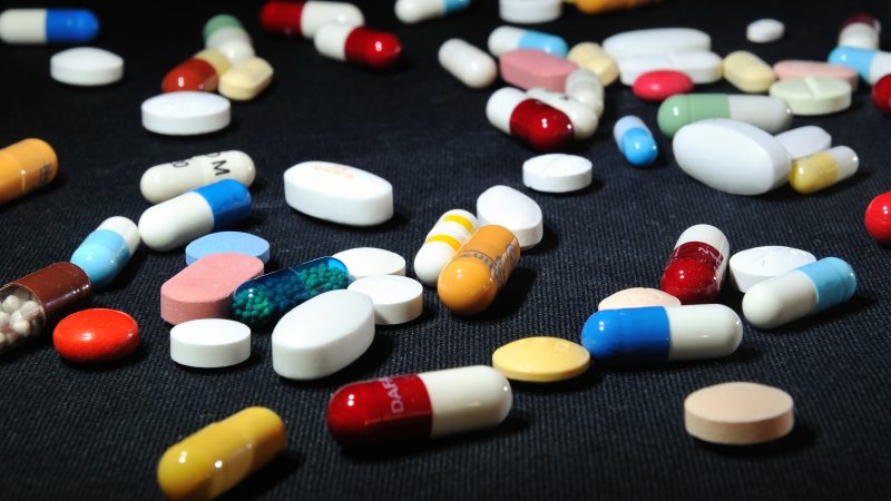 „Big Pharma“ und die Milliarden: Krankenkassen zahlen jetzt 30.000 statt 3.000 Euro pro Medikament
