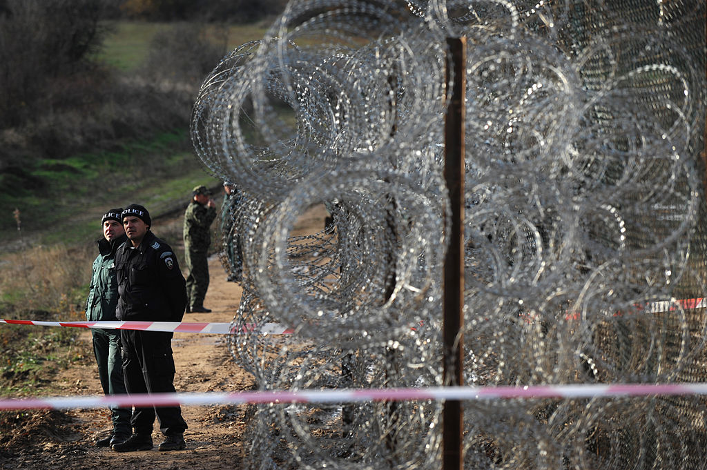 Flucht über Balkanroute: Serbien will Grenzzäune gegen Migranten