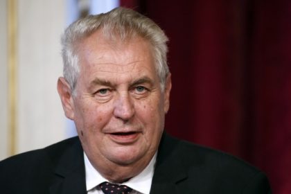 Tschechischer Präsident lobt Trump: “Frei von politischer Korrektheit mit ihren nichts sagenden Phrasen”