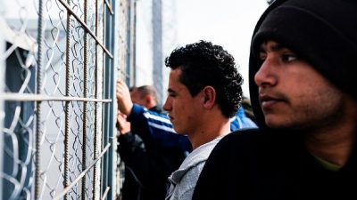 Merkel-Besuch: Tschechien bleibt bei Widerstand gegen Quoten