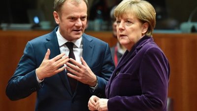 Wer steuert Europa in der Krise – Merkel oder Tusk?