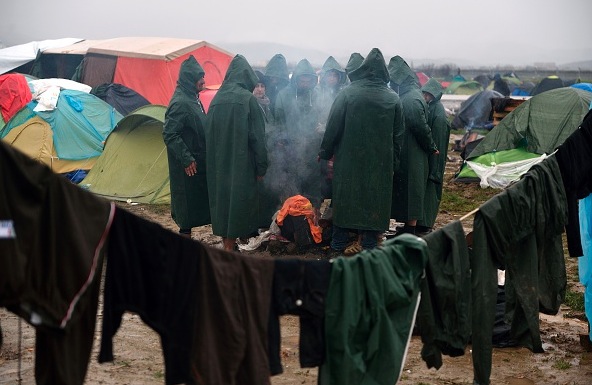 Hunderte Migranten verlassen Idomeni – Tausende harren noch aus