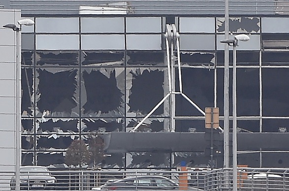 Bomben-Entschärfer sprengen verdächtiges Paket in Brüssel