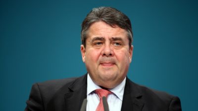 Gabriel sichert Stahlkochern Unterstützung zu