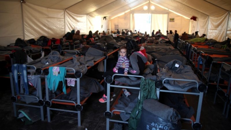 Deutsches Rote Kreuz liefert mobile Gesundheitsstation nach Idomeni