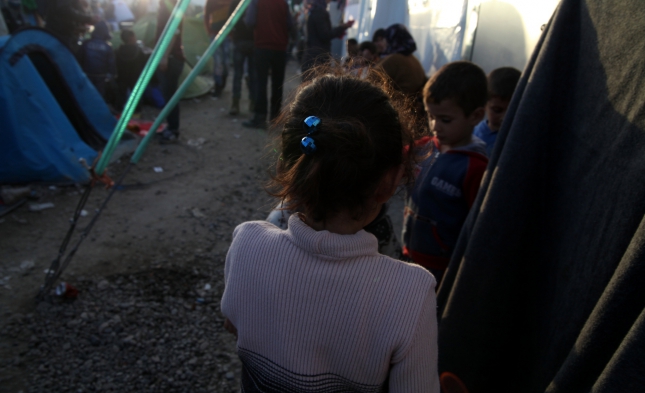 Flüchtlingskrise: Oettinger stellt Türkei weitere Hilfen in Aussicht