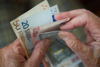 Viele Rentner müssen mehr für die Krankenkasse zahlen