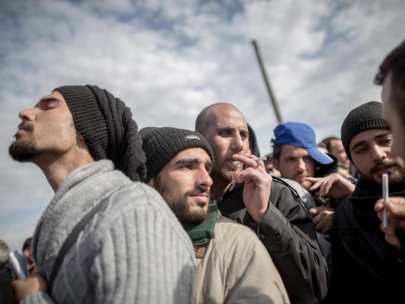 Tusk ruft Migranten auf: „Kommen Sie nicht nach Europa“