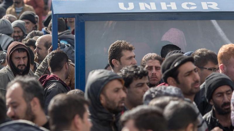 „Griechenland braucht Hilfe“ – In Idomeni stauen sich die Flüchtlinge