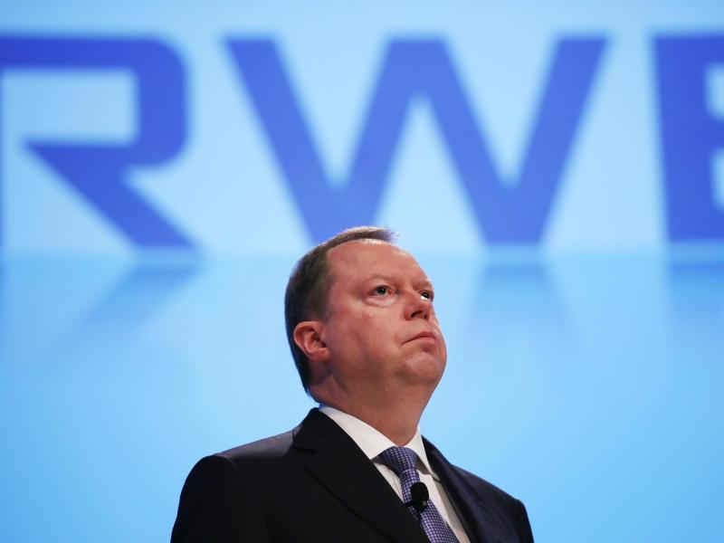 Rote Zahlen und Radikalumbau: RWE zieht Jahresbilanz