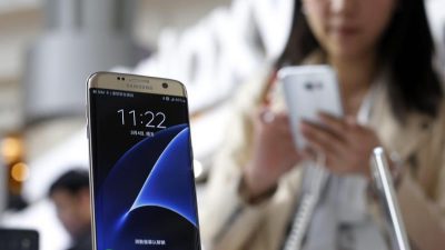 Samsung startet globalen Verkauf neuer Smartphone-Spitzenmodelle