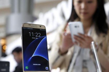 Samsung startet globalen Verkauf neuer Smartphone-Spitzenmodelle