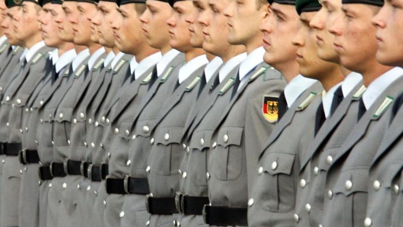Wegen wachsender Aufgaben: Bundeswehr soll deutlich vergrößert werden