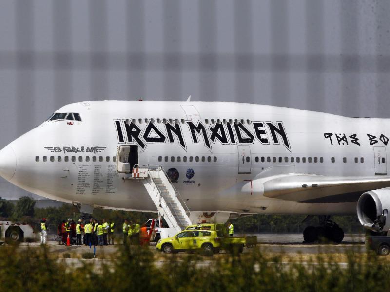 Iron-Maiden-Flugzeug bei Unfall schwer beschädigt