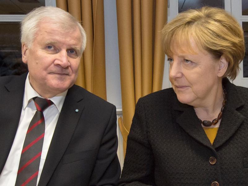 Seehofer weiter auf Konfrontationskurs mit Merkel – wirklich ändern kann er aber nichts