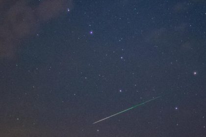 Gleich zwei Kometen fliegen nah an der Erde vorbei