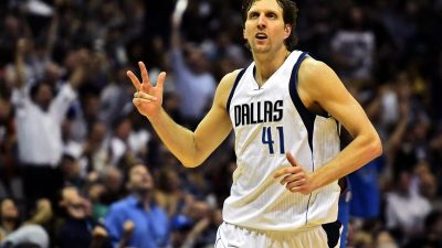 Nowitzki führt Dallas mit 40-Punkte-Gala zum Sieg