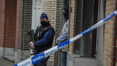 Belgische Polizei rückt zu Anti-Terror-Razzien in Brüsseler Problemviertel aus