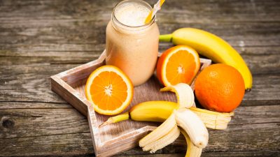 Der Sportlerdrink: Bananen-Orangen-Smoothie gibt Muskeln Energie