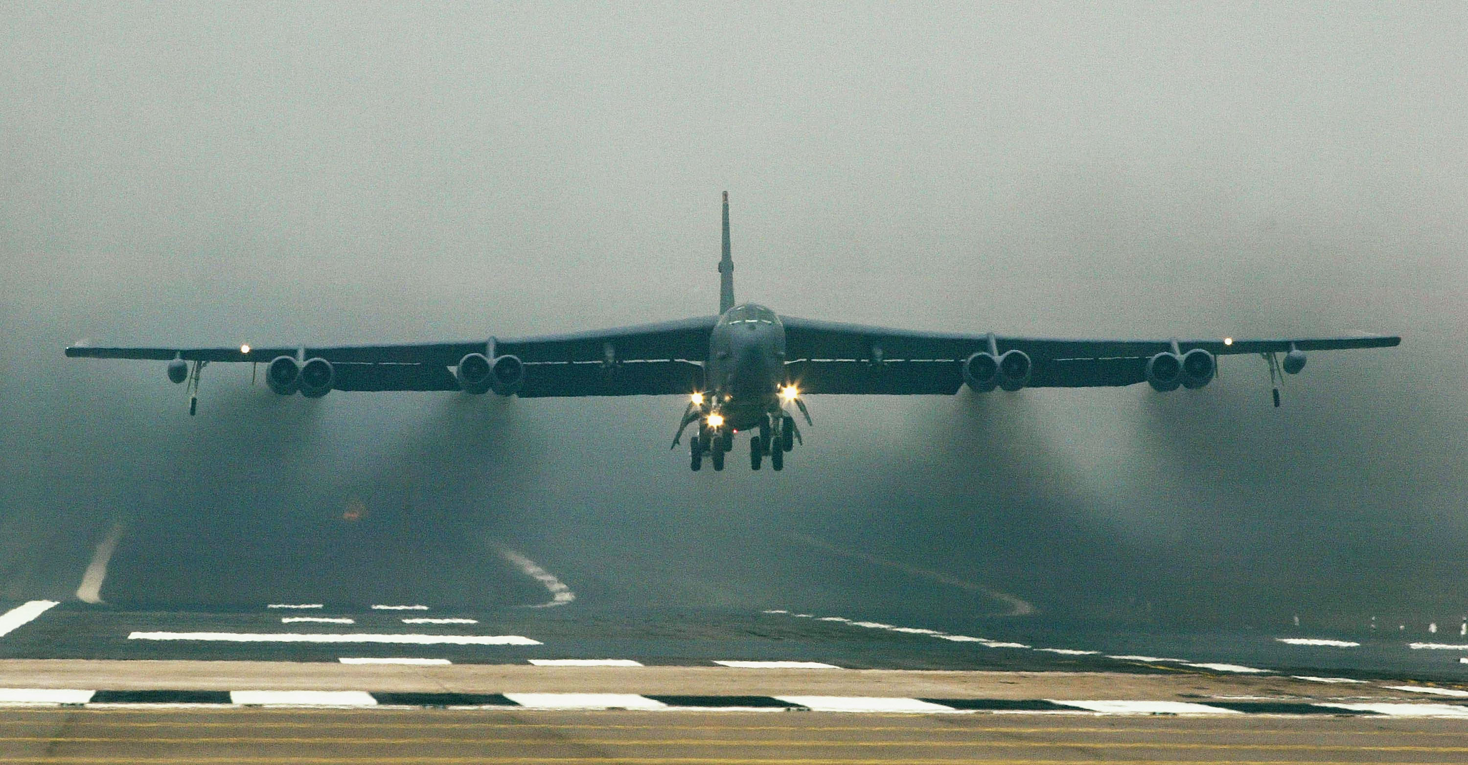 USA verlegen schwere B-52 Bomber nach Katar