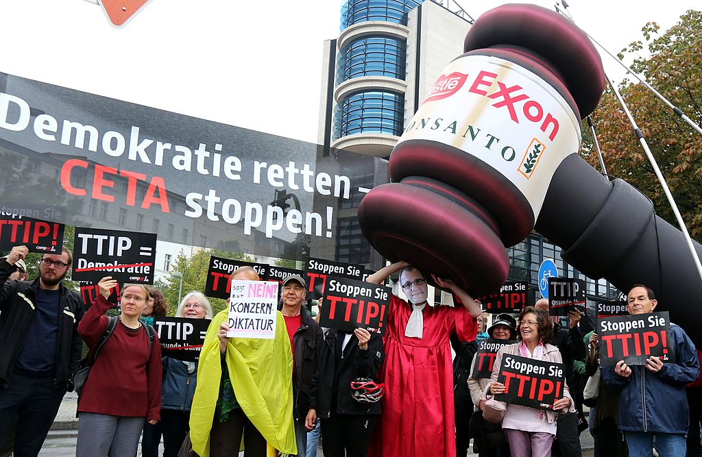 Juristen warnen: CETA verstößt gegen Grundgesetz – Deutschland verliert Souveränität