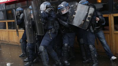 Frankreich: Schwere Krawalle bei Protesten gegen Arbeitsmarktreform