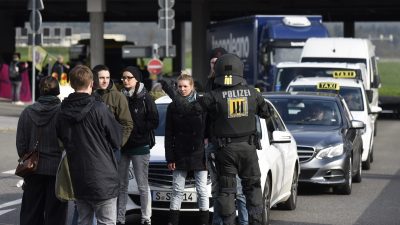 NRW-Innenminister: Streifenpolizisten sollen Attentäter stoppen